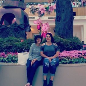 Meet your Posher, Lauren